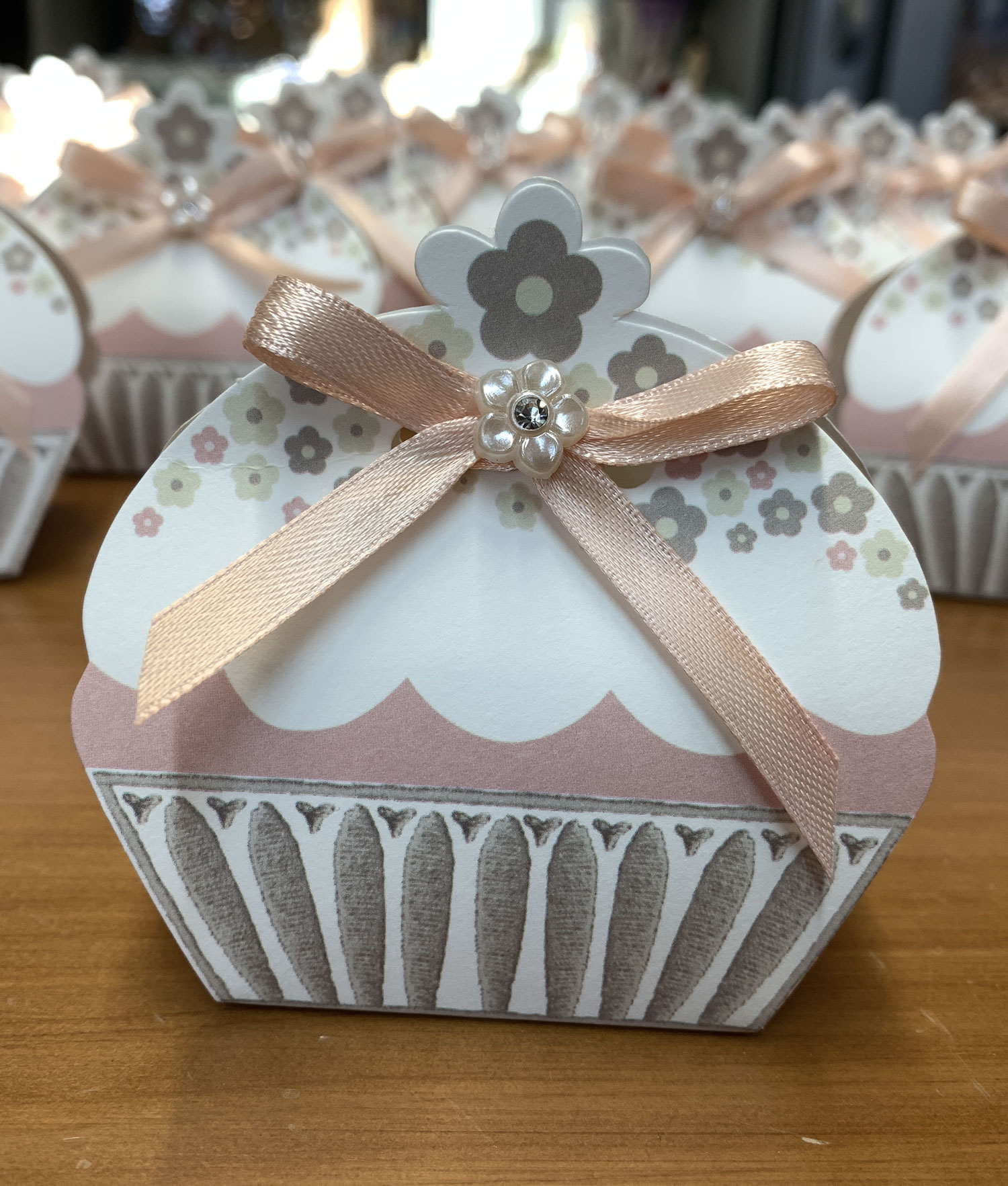 Bomboniera Scatola Cupcake Rosa 100 - NonSoloCerimonie.it