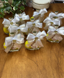 Bomboniera Bottiglia Liquore Cuore Piccola Etichetta Bianco 100 - NonSoloCerimonie.it
