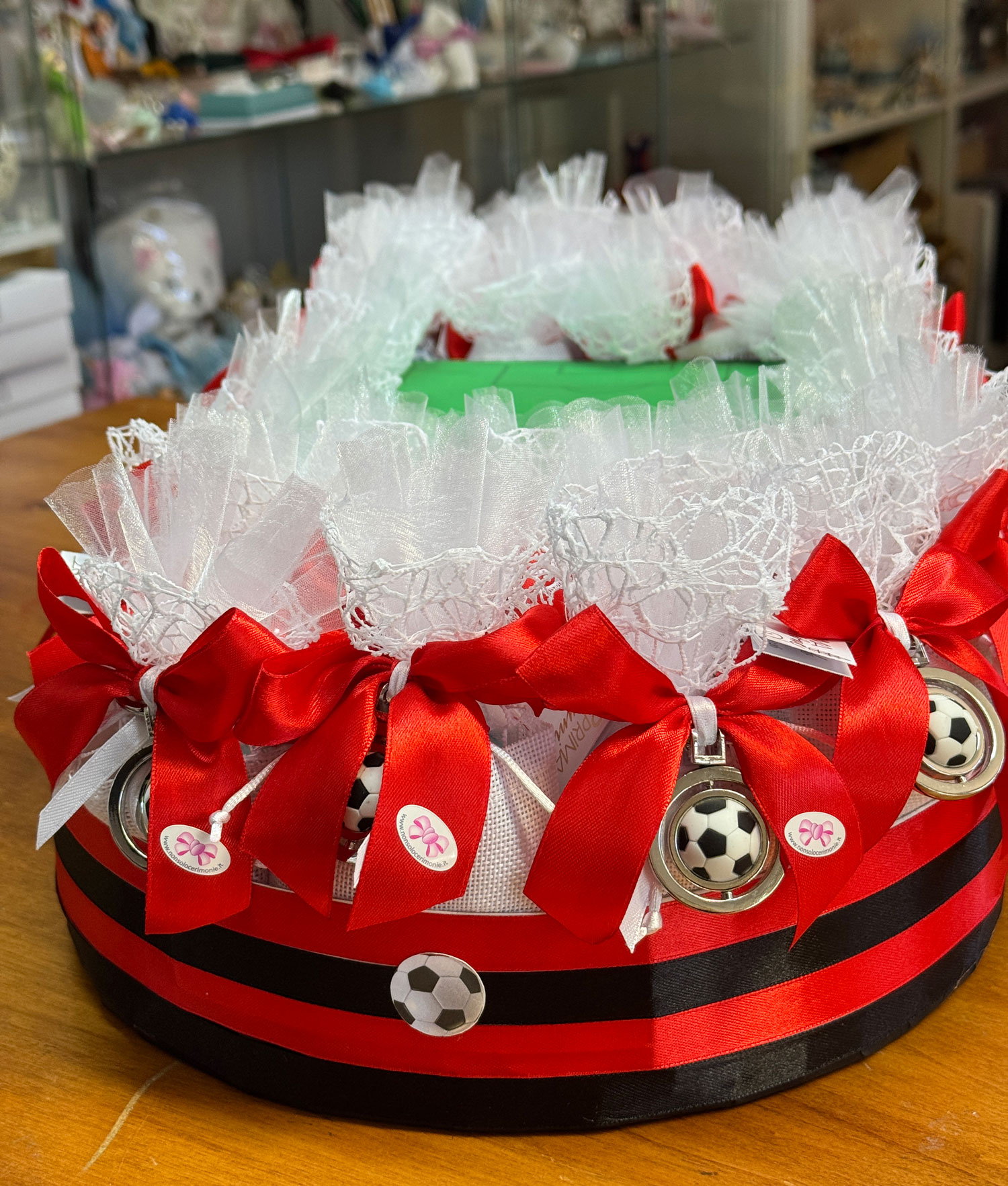 Torta Stadio Sacchetto Portachiavi Palla Milan Bianco 106 - NonSoloCerimonie.it
