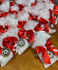 Bomboniera Sacchetto Portachiavi Pallone Calcio Bianco Rosso 101 - NonSoloCerimonie.it