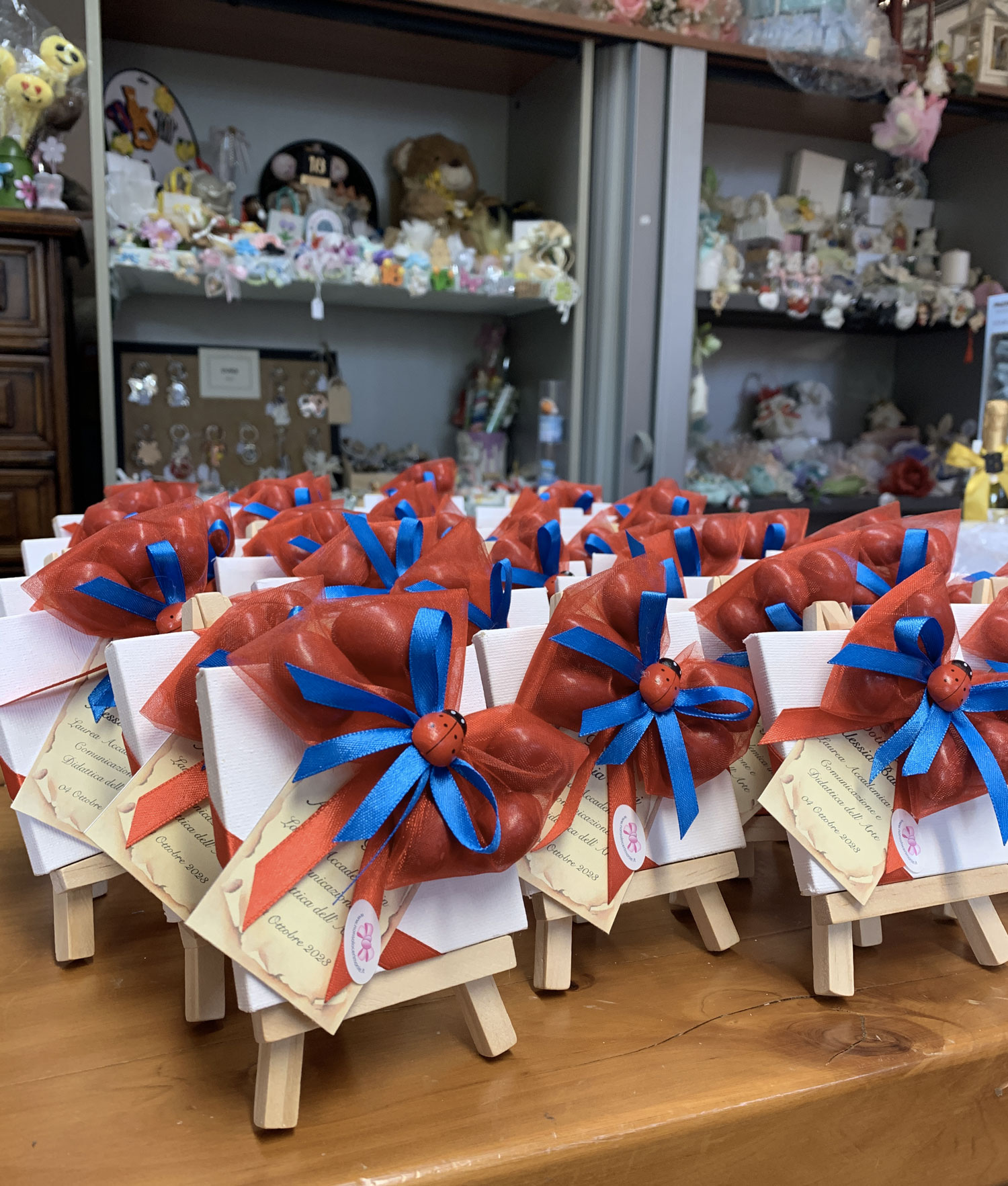 Bomboniera Laurea Accademia delle Belle Arti Blu Elettrico 100 - NonSoloCerimonie.it