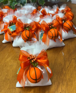 Bomboniera Sacchetto Portachiavi Pallone Basket Antistress Arancione 101 - NonSoloCerimonie.it