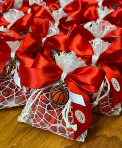 Bomboniera Sacchetto Portachiavi Pallone Basket Bianco Rosso 101 - NonSoloCerimonie.it