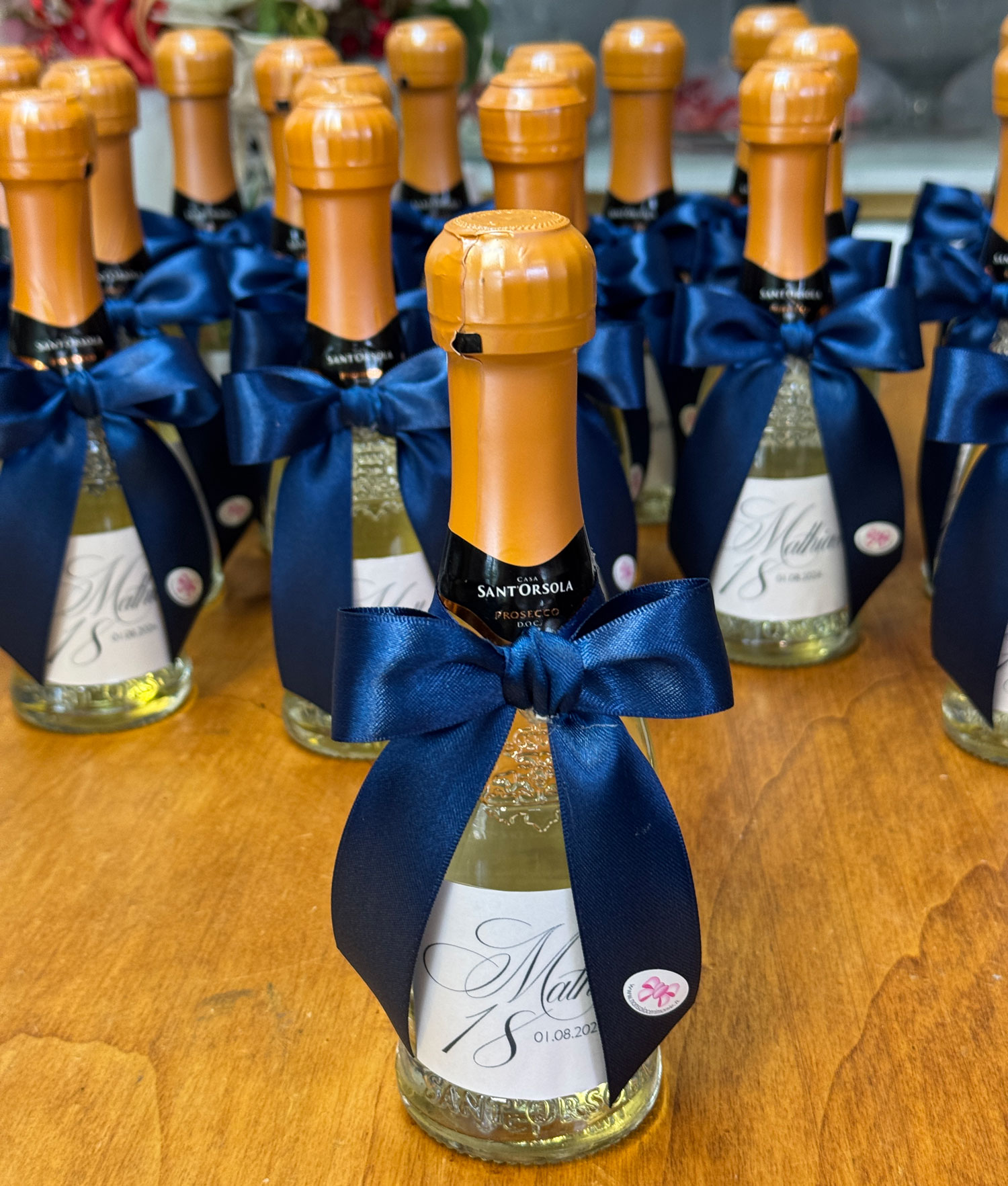 Bomboniera Bottiglia Prosecco Personalizzata Blu Notte 105 - NonSoloCerimonie.it