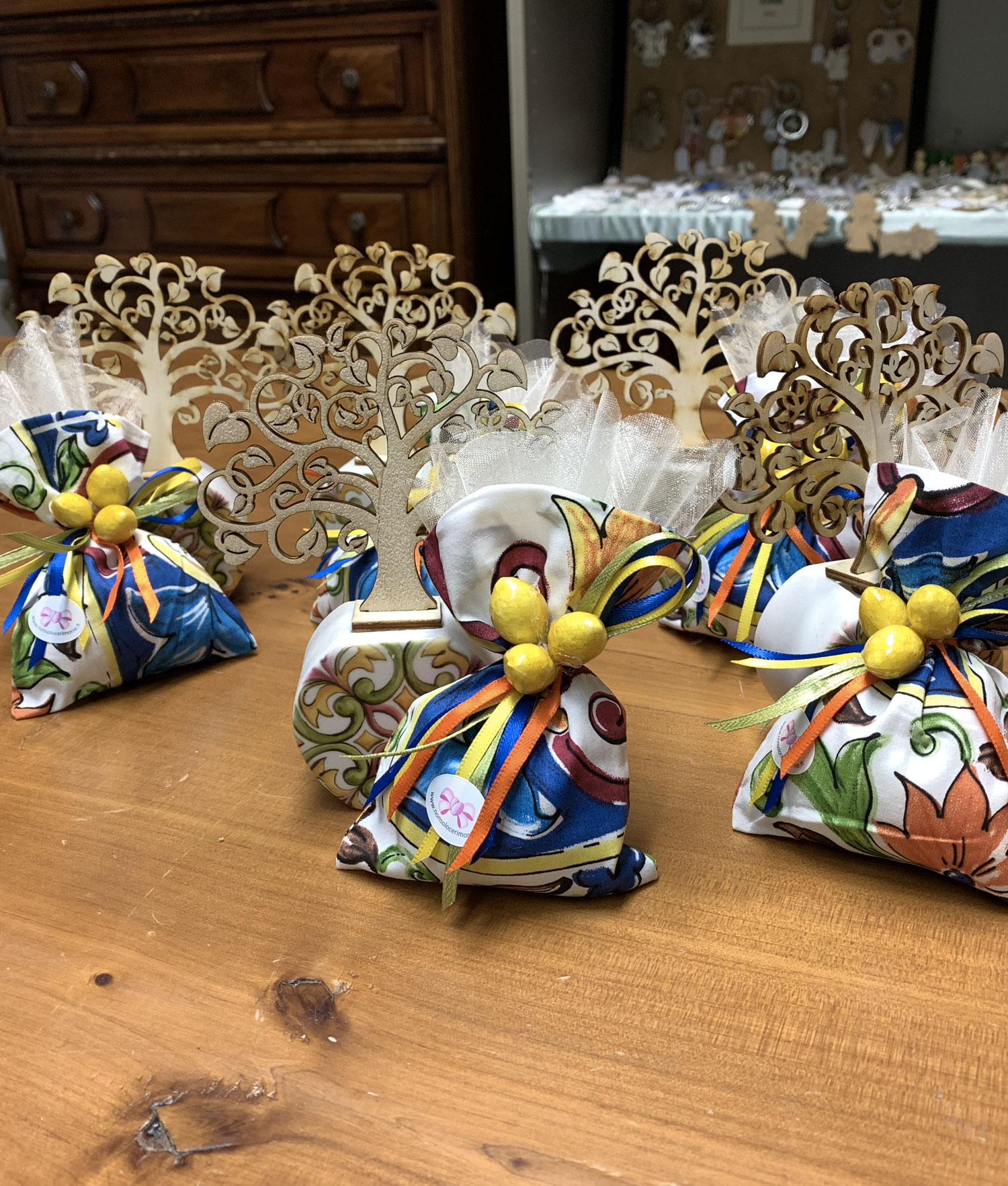 Bomboniera Profumatore Albero della Vita Maiolica 104 - NonSoloCerimonie.it