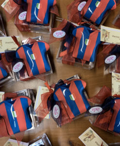 Bomboniera Scatola Magnete Maglia Calcio Bologna 102 - NonSoloCerimonie.it