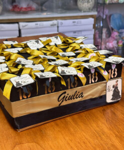 Torta Bomboniera Scatola Nero/Oro 18 Personalizzata 25 105 - NonSoloCerimonie.it