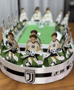 Torta Stadio Scatola Calciatore Juventus con Scritte 100 - NonSoloCerimonie.it