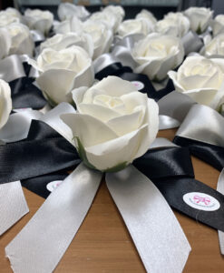 Segnaposto Rosa di Sapone Bianca Nero Grigio 102 - NonSoloCerimonie.it