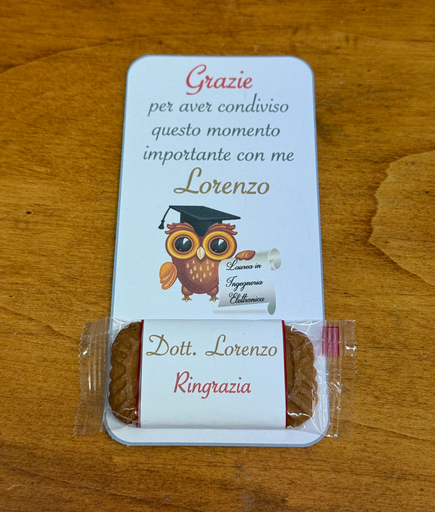 Segnaposto Cioccolatino Personalizzato Biscotto Laurea 100 - NonSoloCerimonie.it