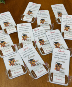 Segnaposto Cioccolatino Personalizzato Biscotto Laurea 102 - NonSoloCerimonie.it
