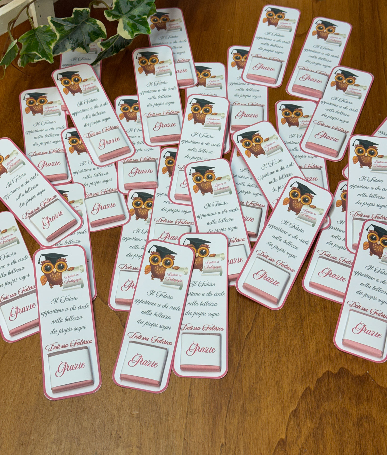Segnaposto Cioccolatino Personalizzato Laurea Rosa 100 - NonSoloCerimonie.it