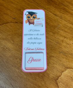 Segnaposto Cioccolatino Personalizzato Laurea Rosa 104 - NonSoloCerimonie.it
