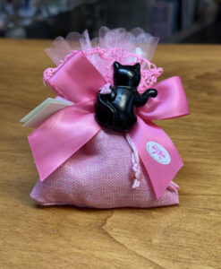 Bomboniera Sacchetto Magnete Gatto Rosa 105 - NonSoloCerimonie.it