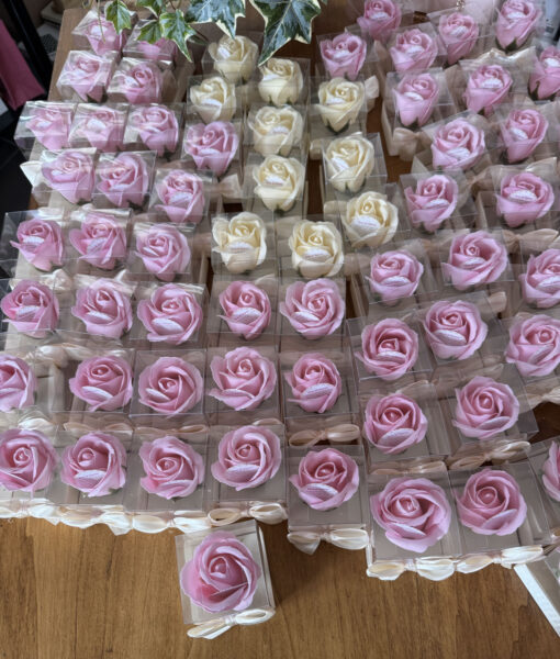 Segnaposto Rosa di Sapone Box Rosa Avorio 100 - NonSoloCerimonie.it